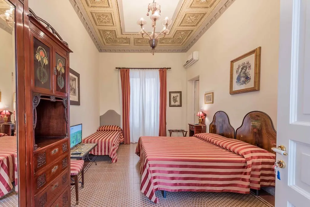 *** Couette-café Bed and Breakfast Palazzo Benso à Palerme Italie