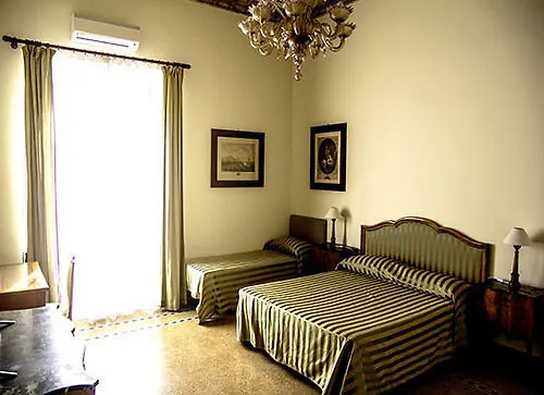 Bed and Breakfast Palazzo Benso à Palerme Couette-café